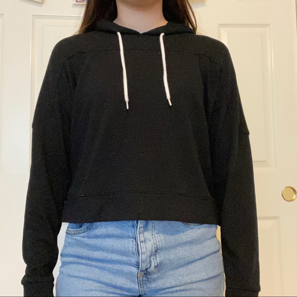Cropped Black Hoodie